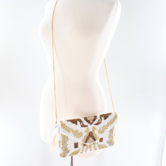 FREE EARRINGS - KAYLEE Patterned Beaded Envelope Clutch Crossbody Bag NWT White - Picture 2 of 6